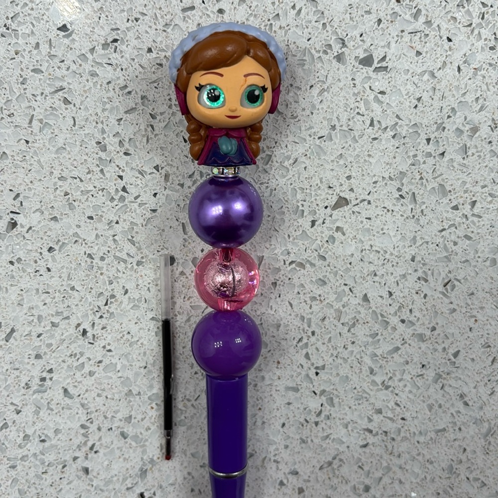 Anna Doorables Pen with ink refill